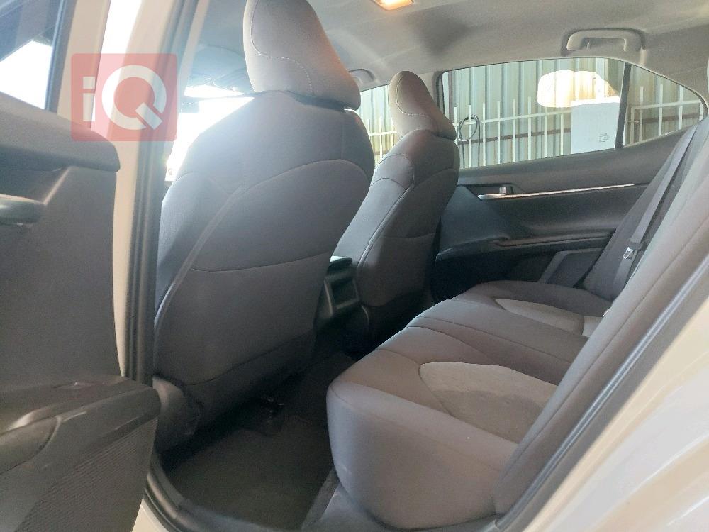 تۆیۆتا کامری